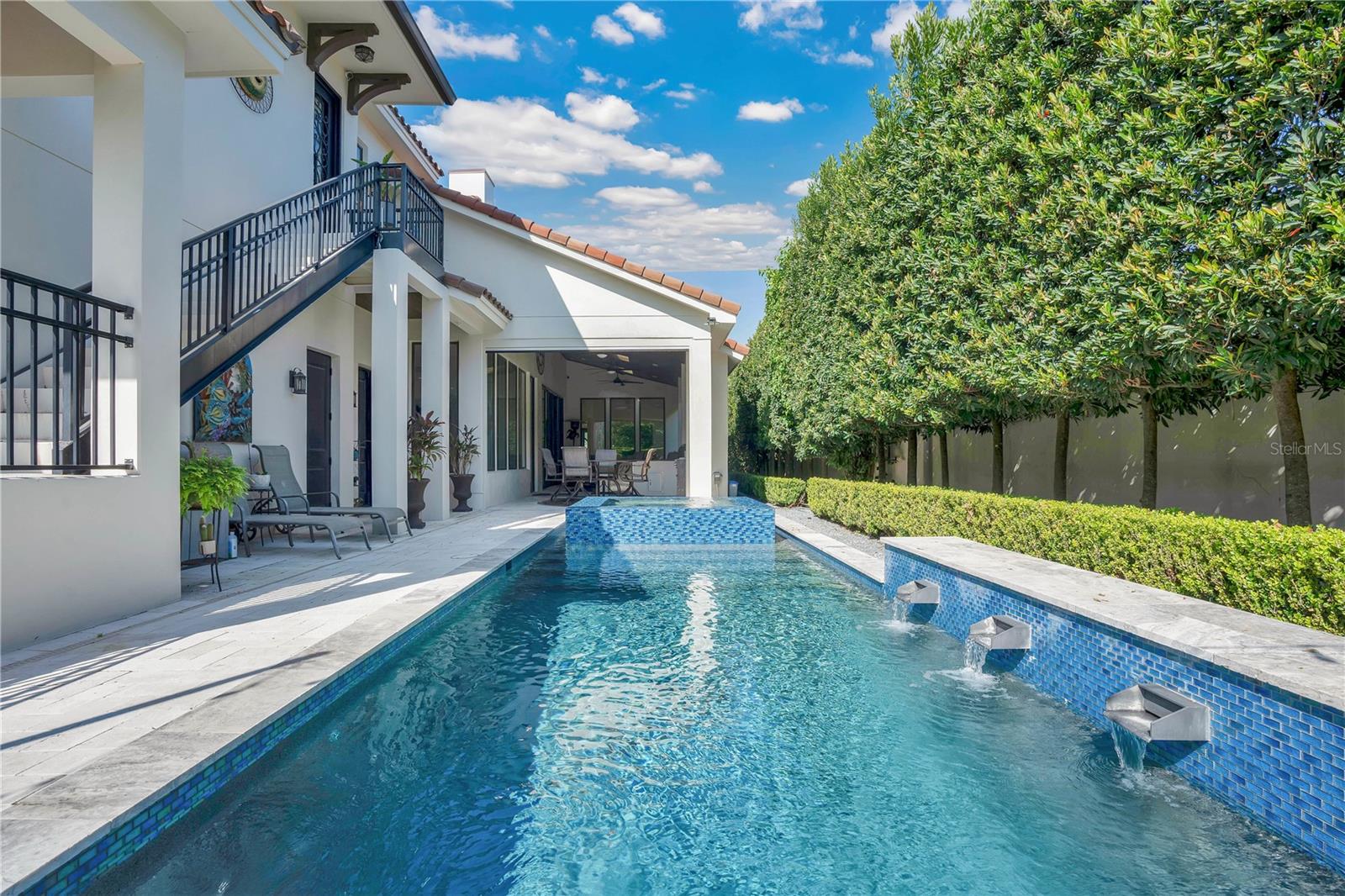 1010 N PENNSYLVANIA AVE