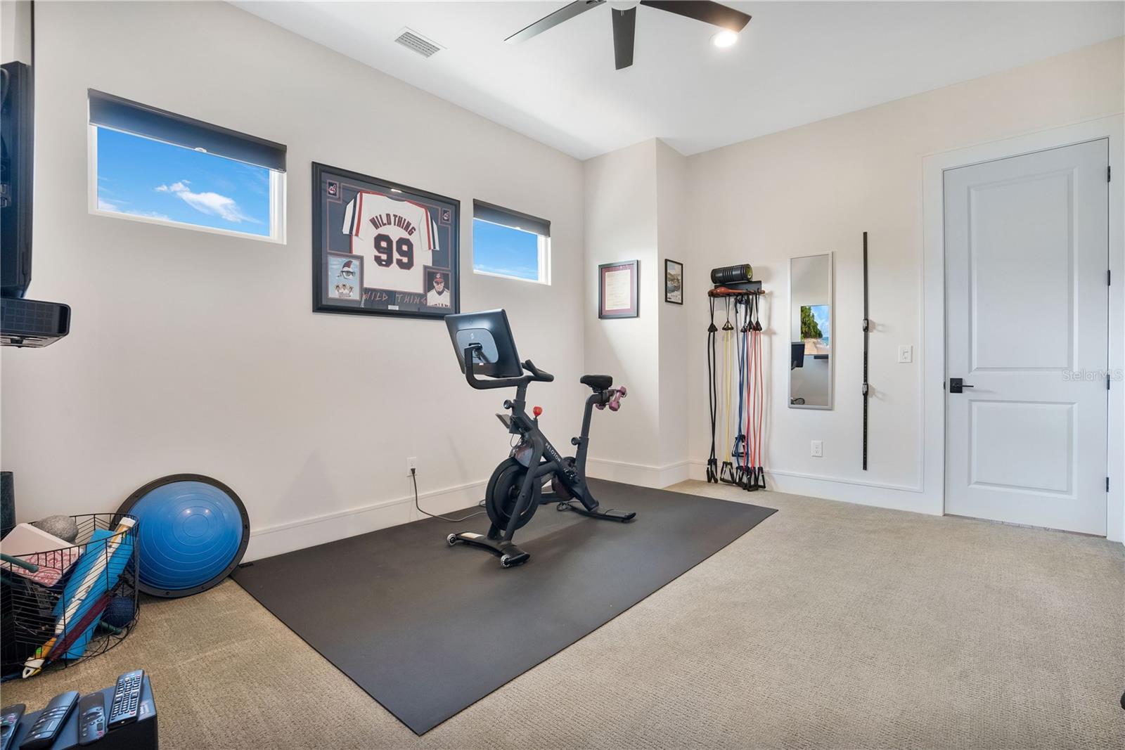 1010 N PENNSYLVANIA AVE