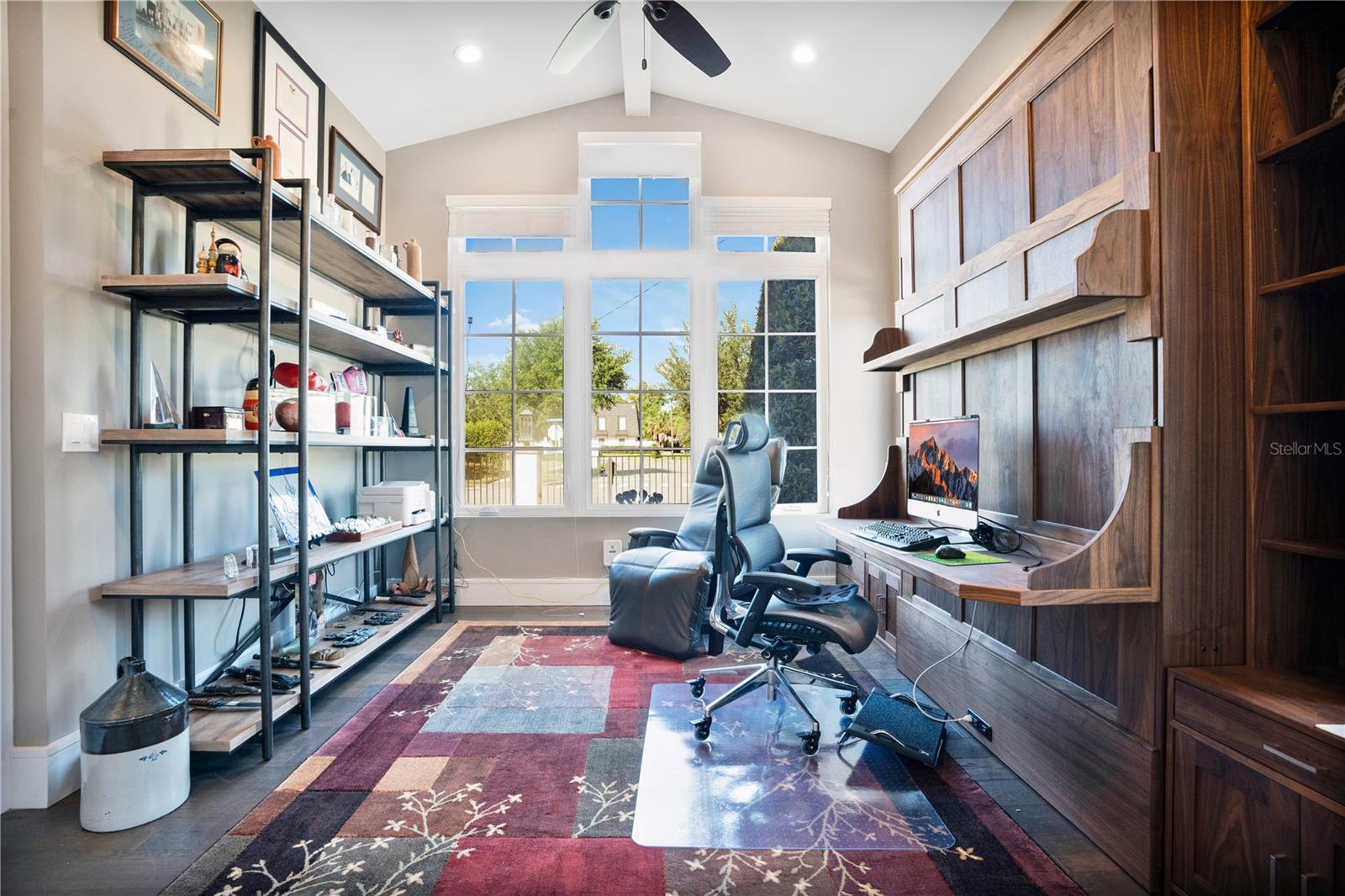 1010 N PENNSYLVANIA AVE