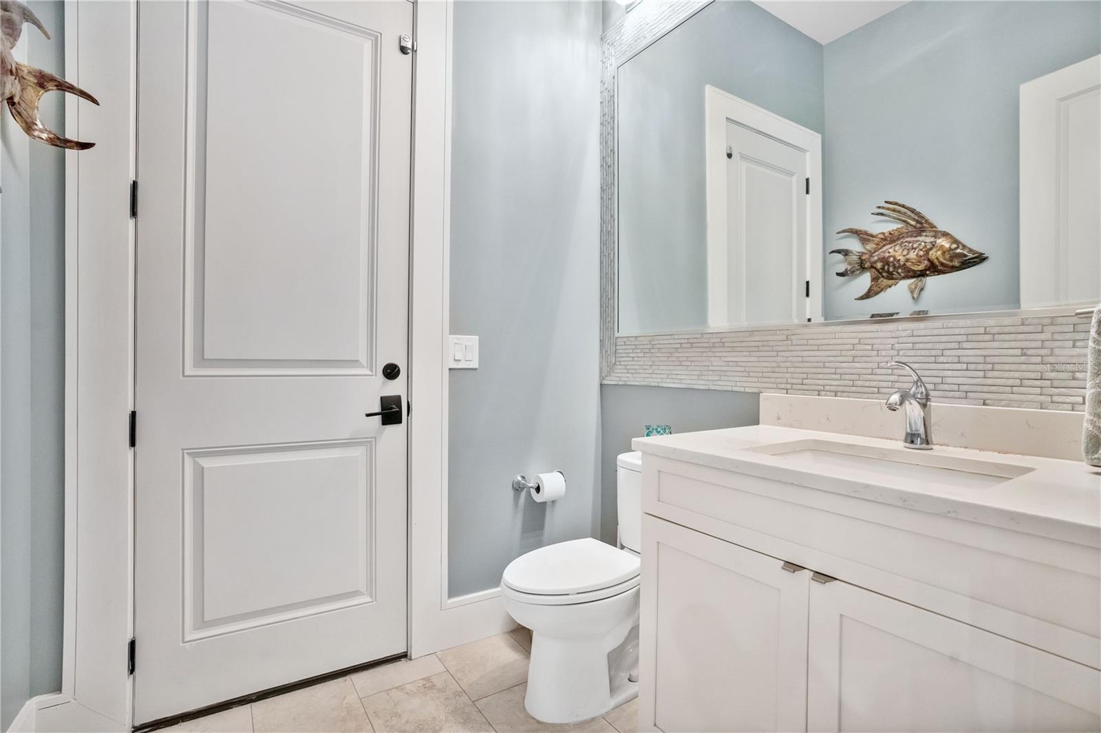 1010 N PENNSYLVANIA AVE