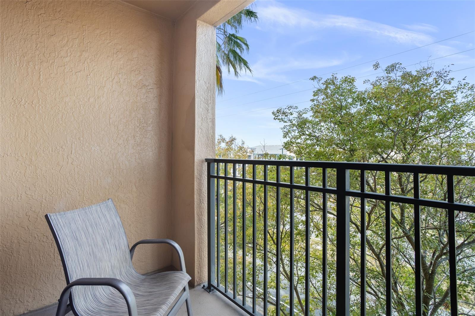 12538 FLORIDAYS RESORT DR #411