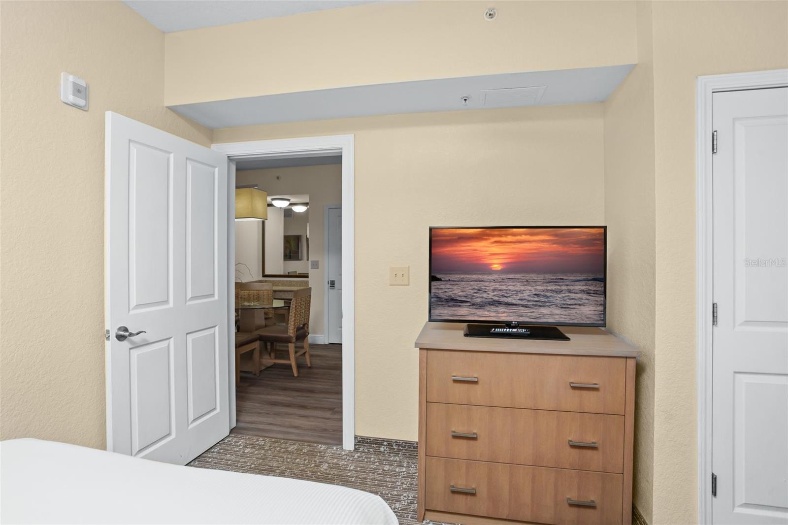 12538 FLORIDAYS RESORT DR #411