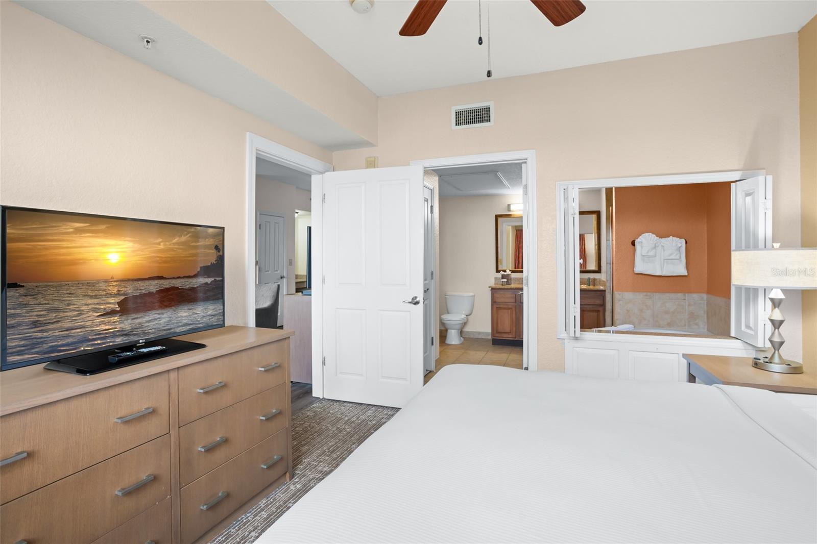 12538 FLORIDAYS RESORT DR #411