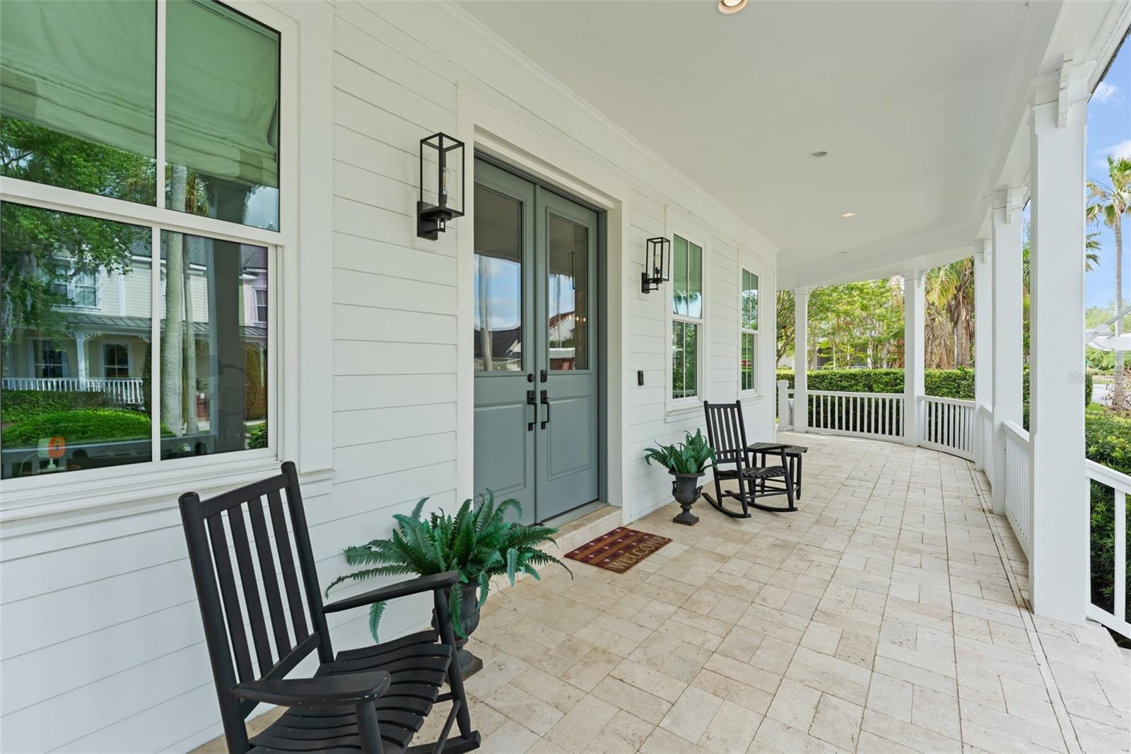 733 EASTLAWN DR