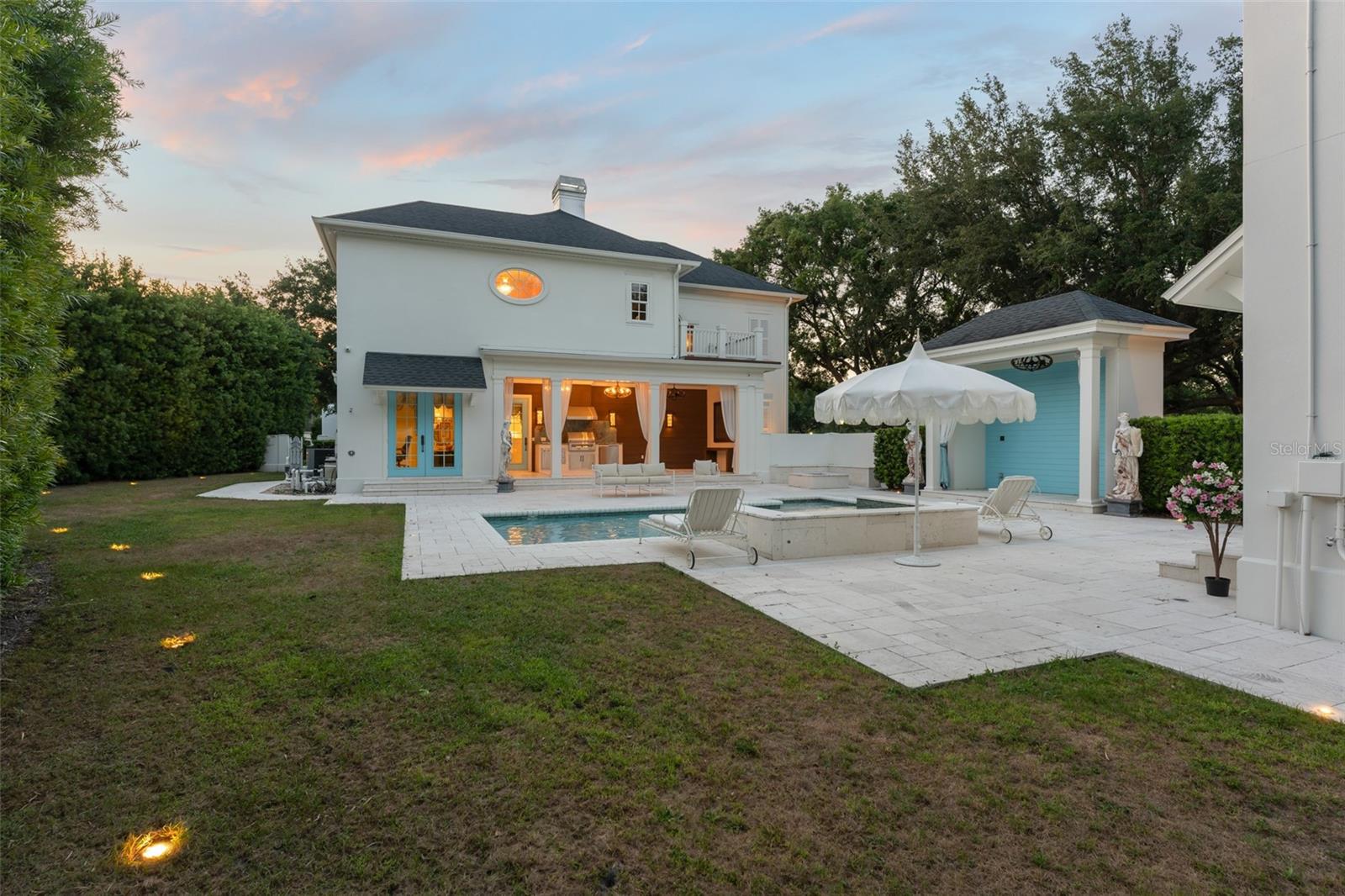 706 GOLFPARK DR