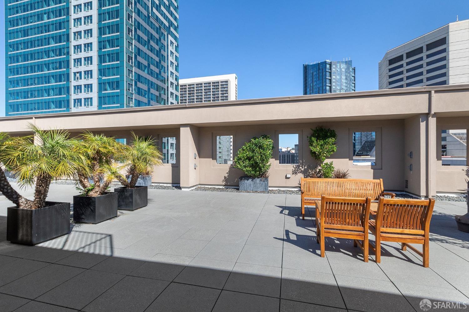 77 Van Ness Avenue # 506
