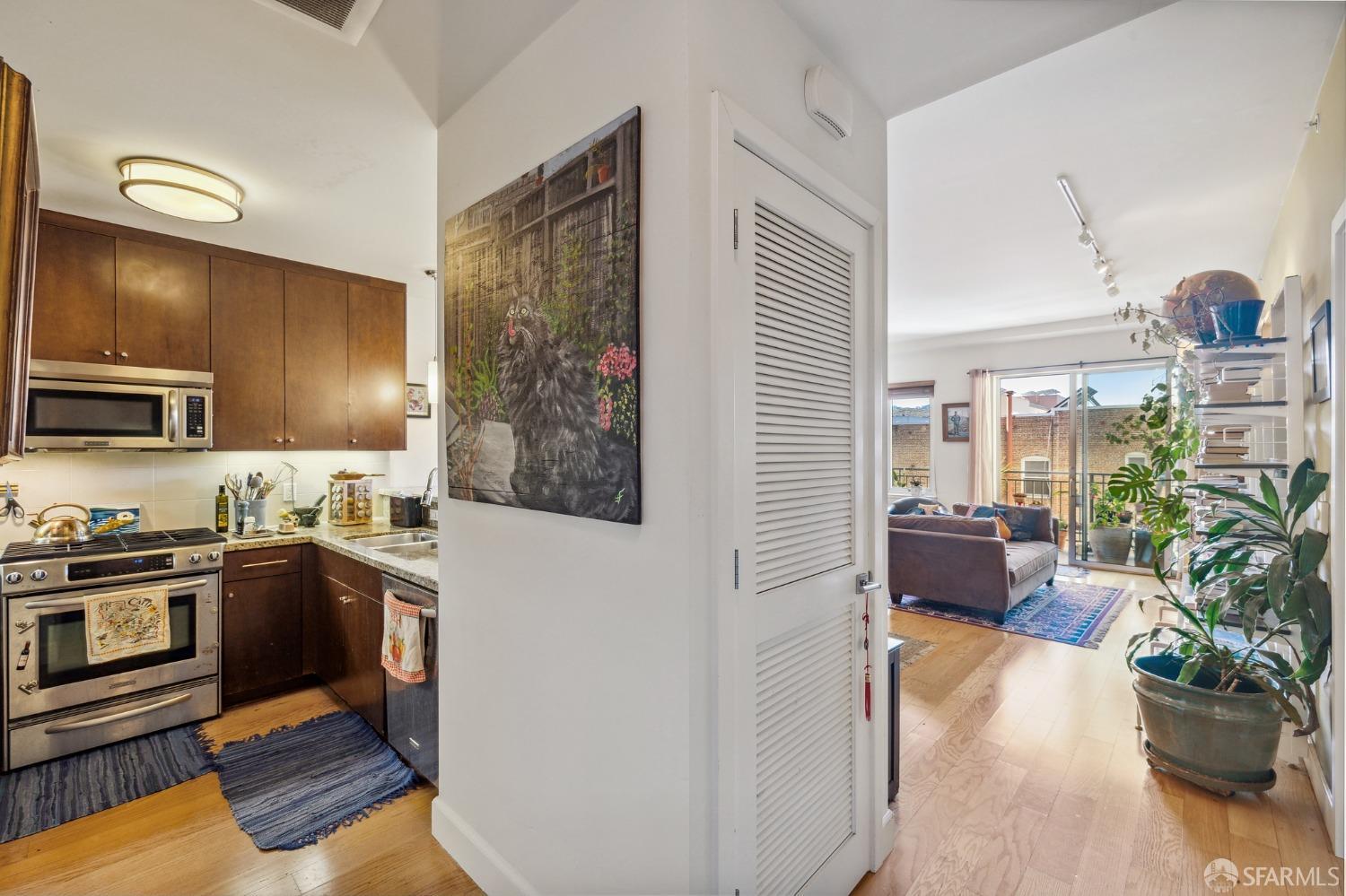 77 Van Ness Avenue # 506