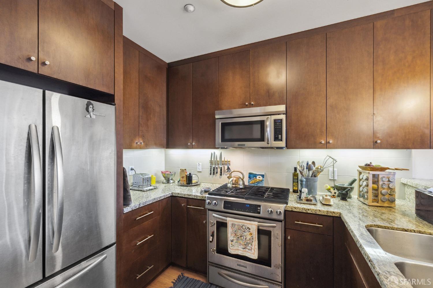 77 Van Ness Avenue # 506