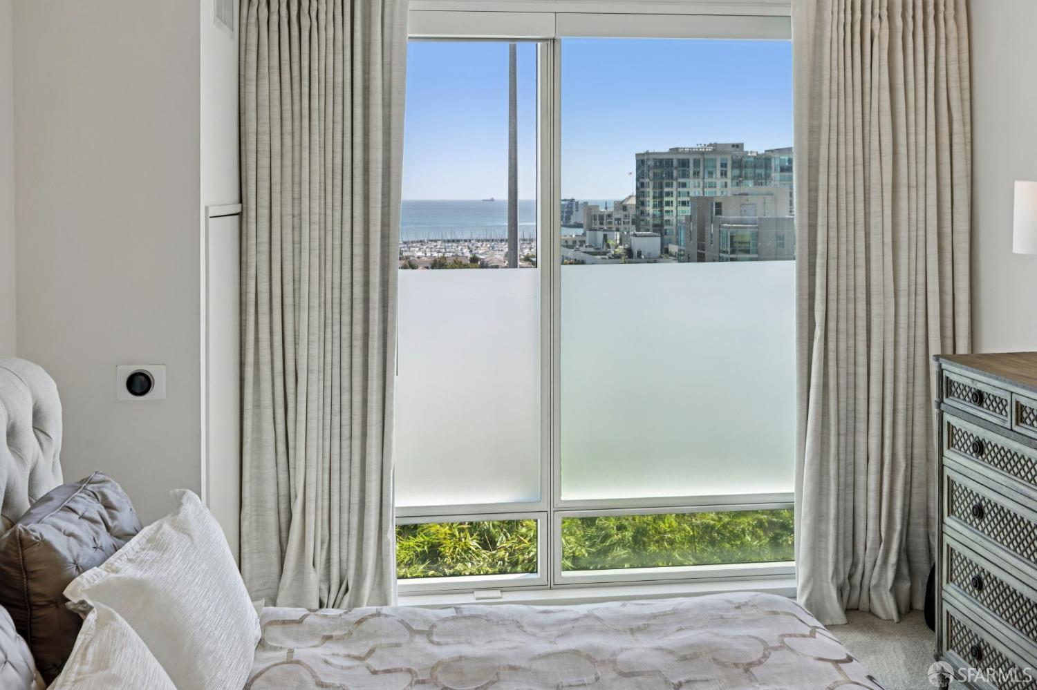 425 1st Street # 803