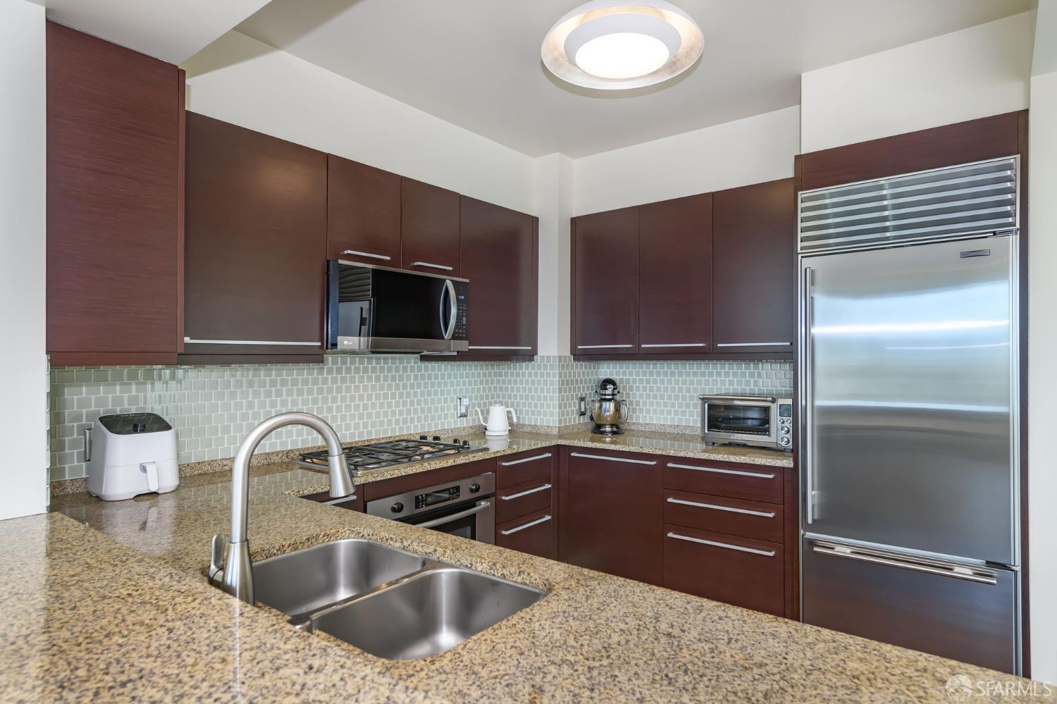 425 1st Street # 803