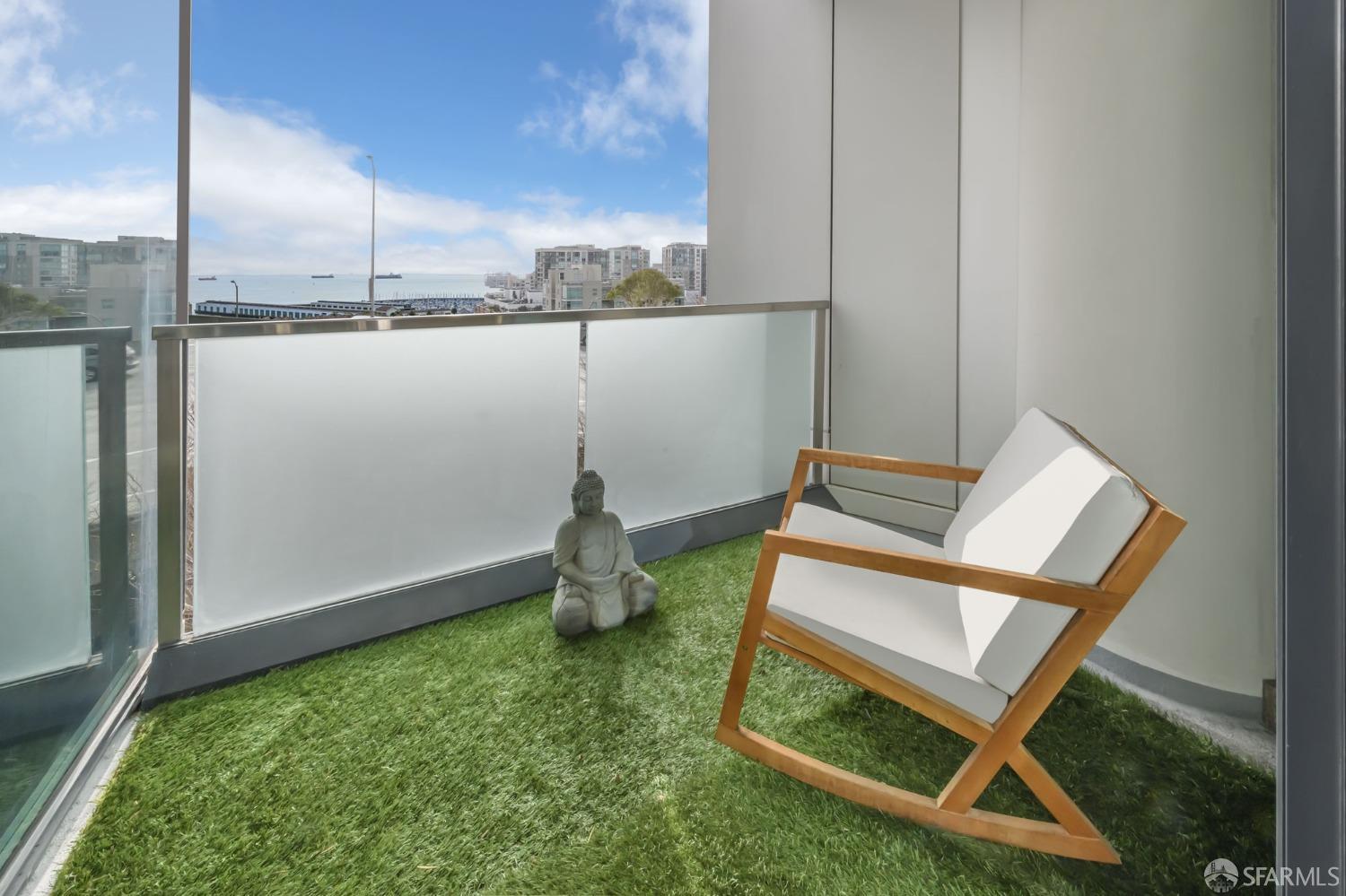 425 1st Street # 803