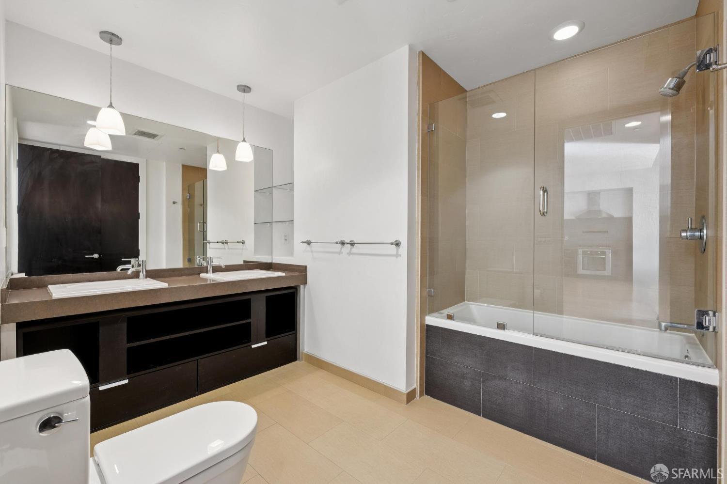 16 Jessie Street # 411