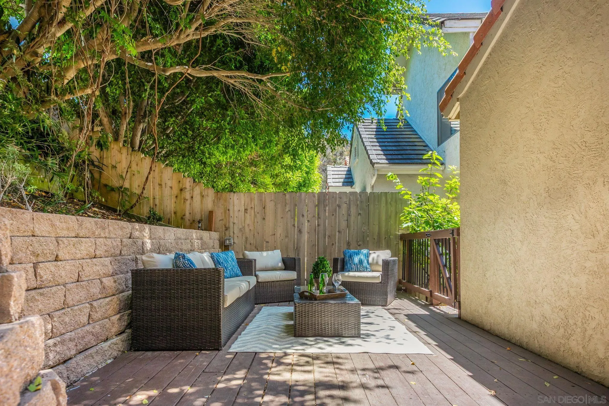 2820 Cedarwood Way