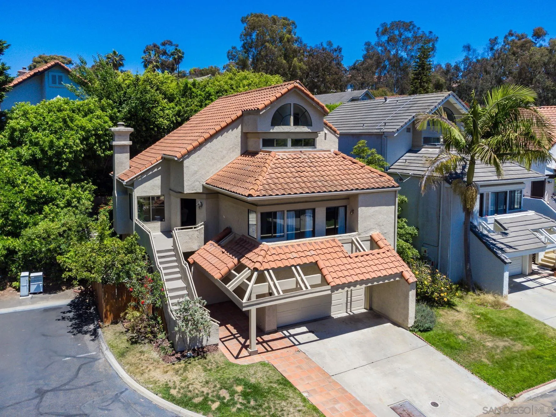 2820 Cedarwood Way