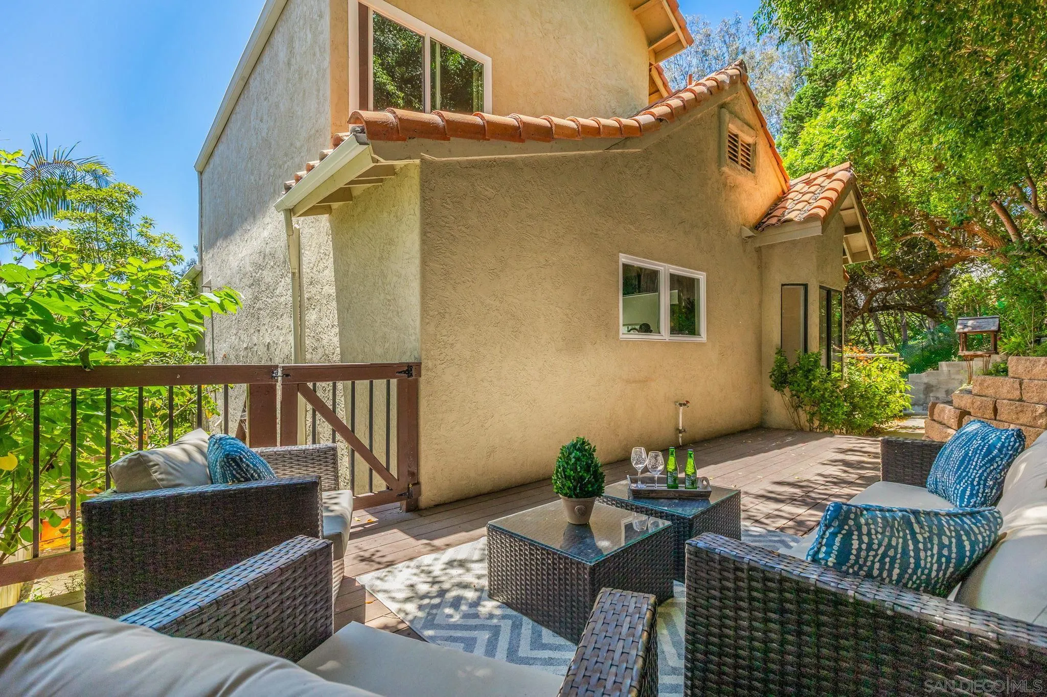 2820 Cedarwood Way