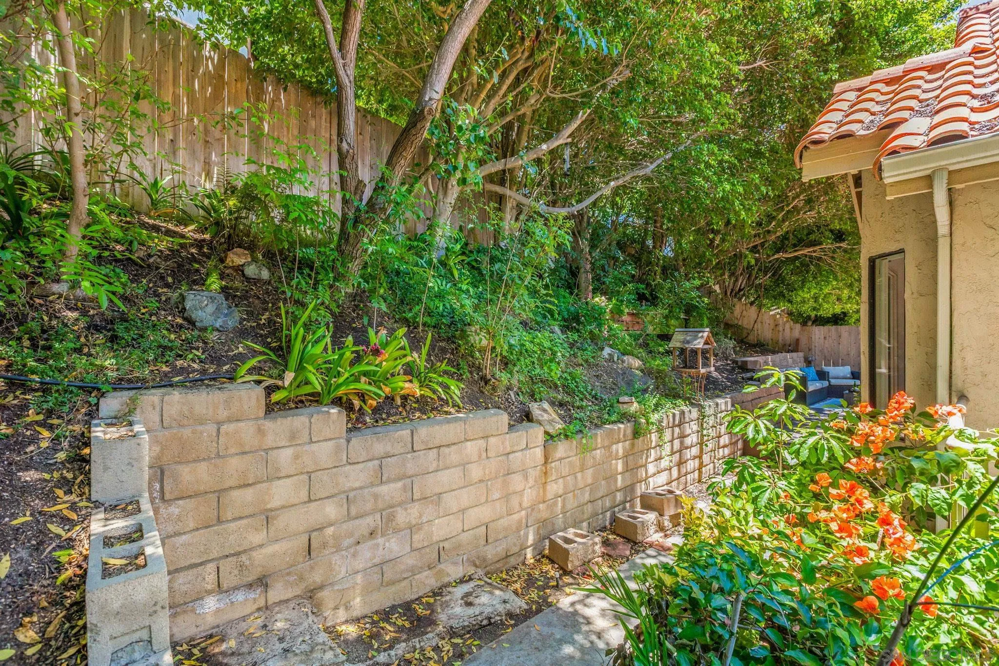 2820 Cedarwood Way