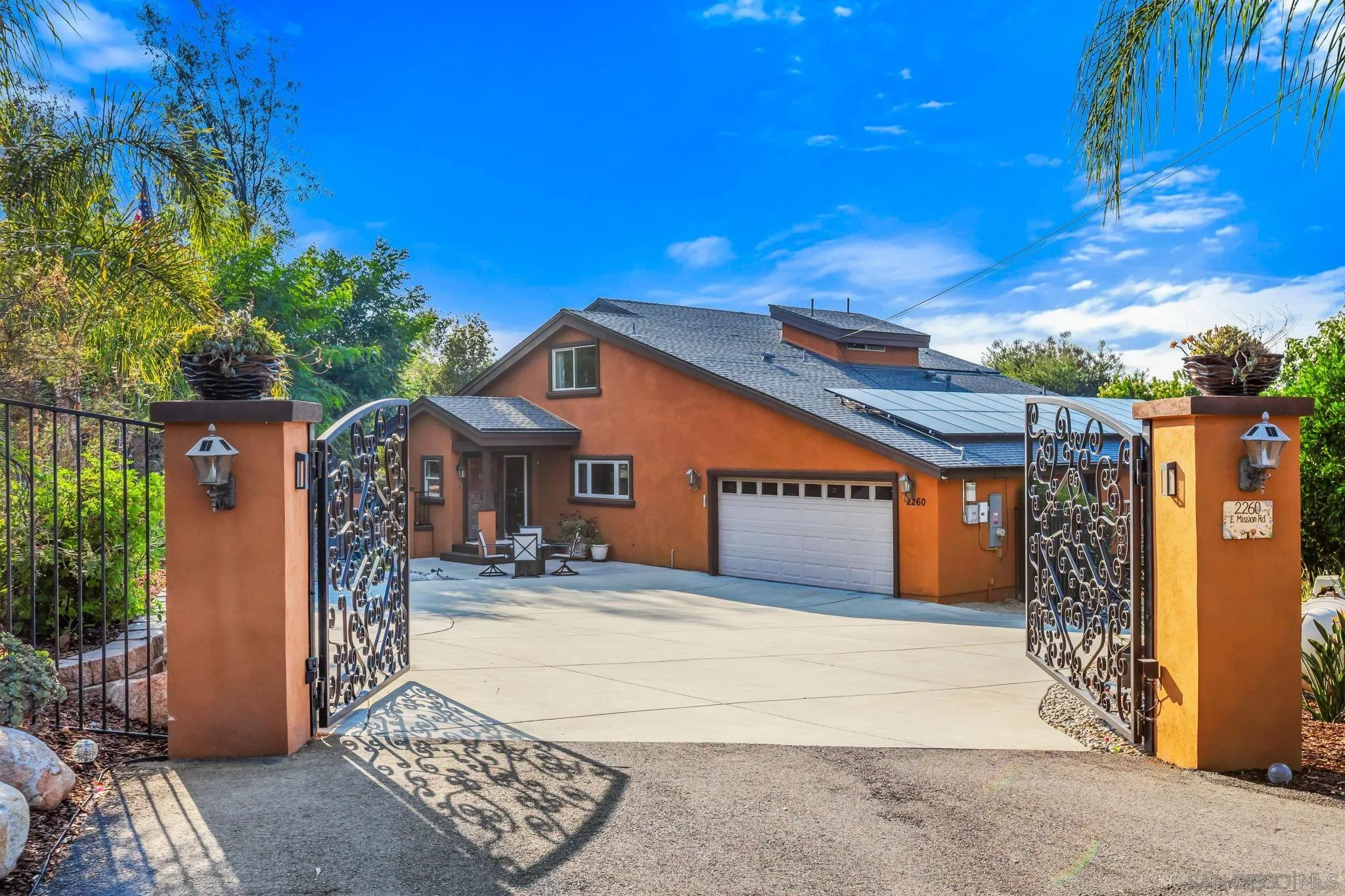 2260 E Mission Rd