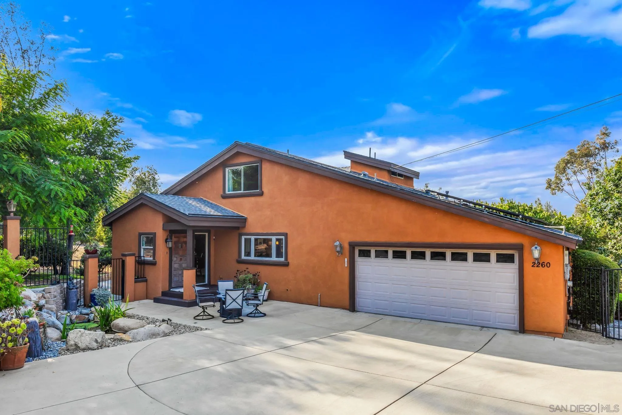 2260 E Mission Rd
