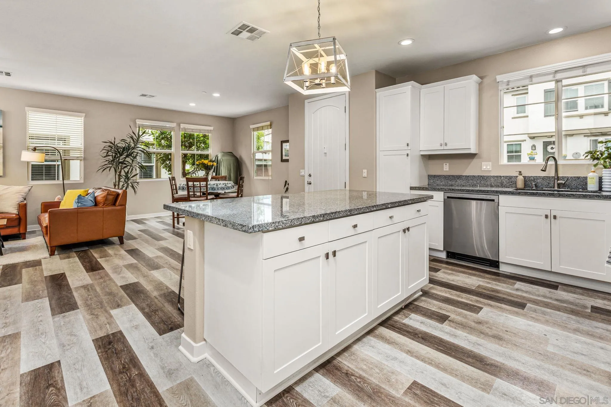 4128 Via Del Rey