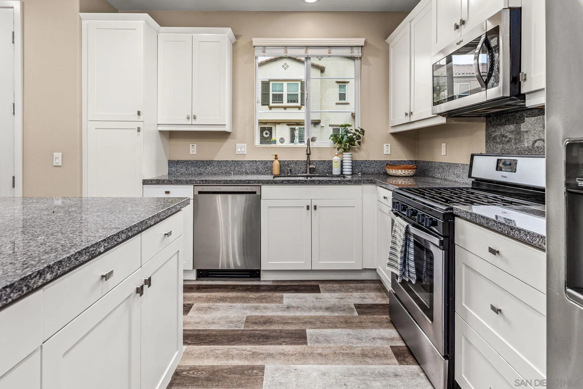 4128 Via Del Rey