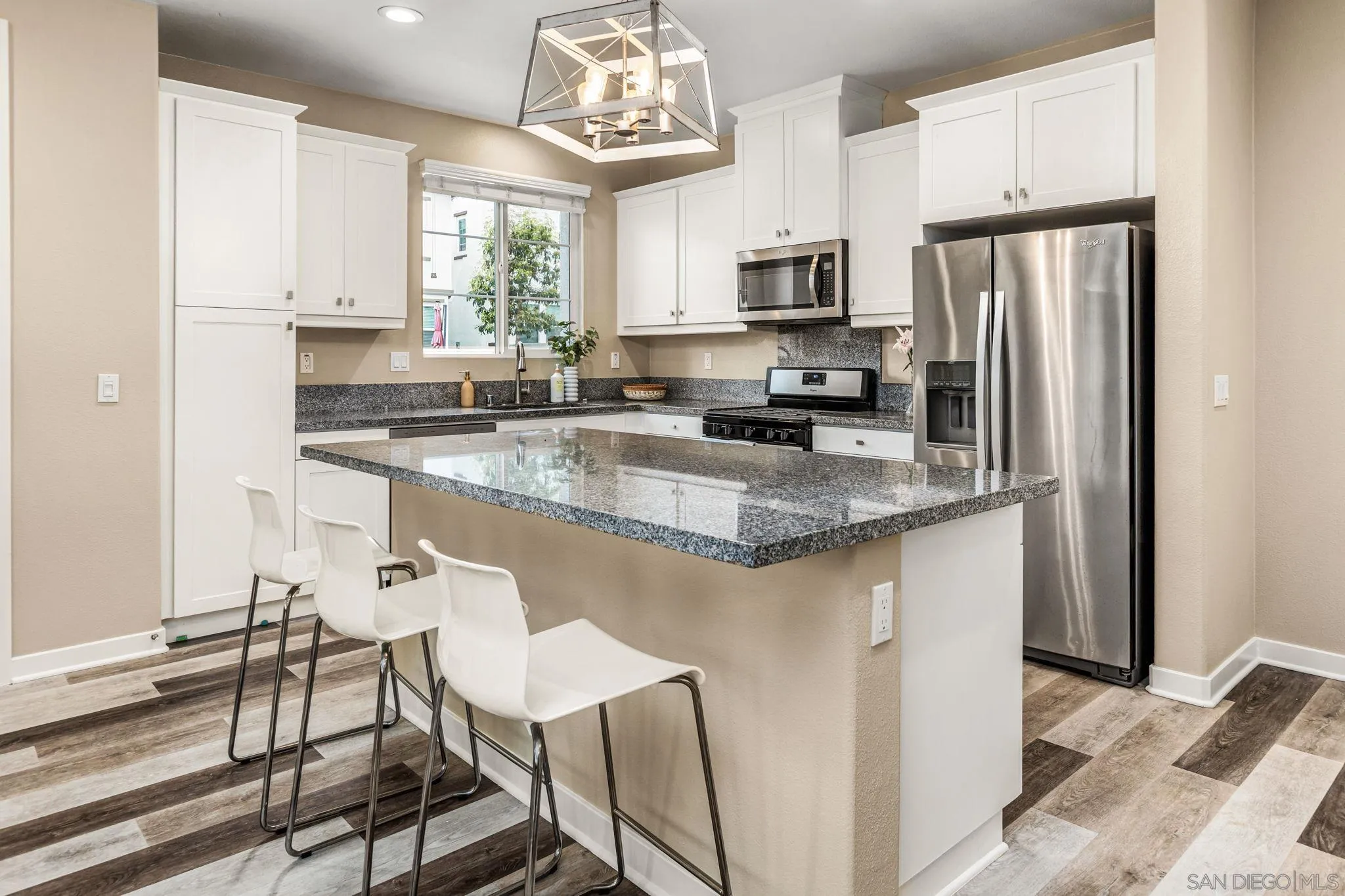 4128 Via Del Rey
