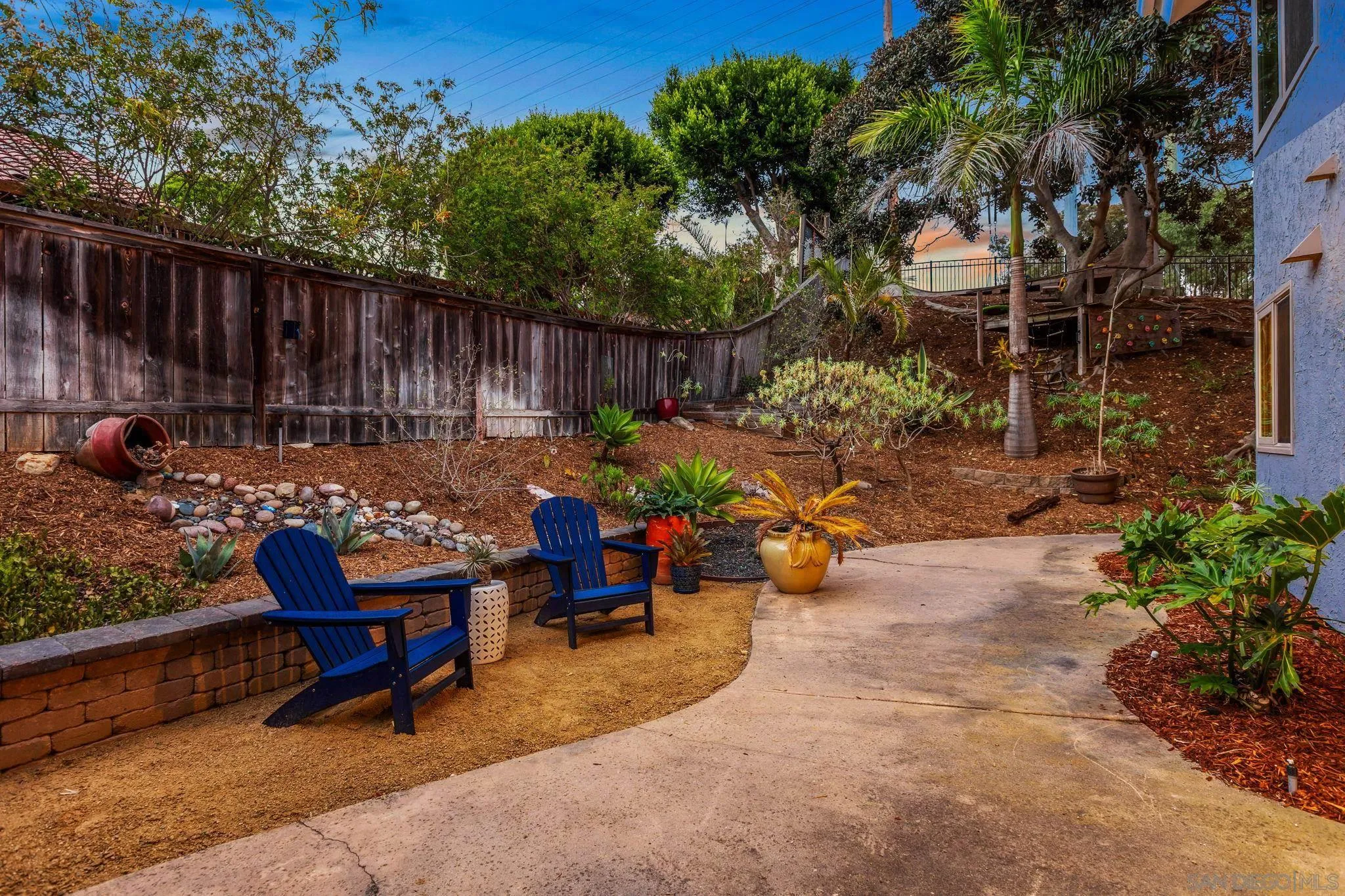 1141 Cerro Largo Dr