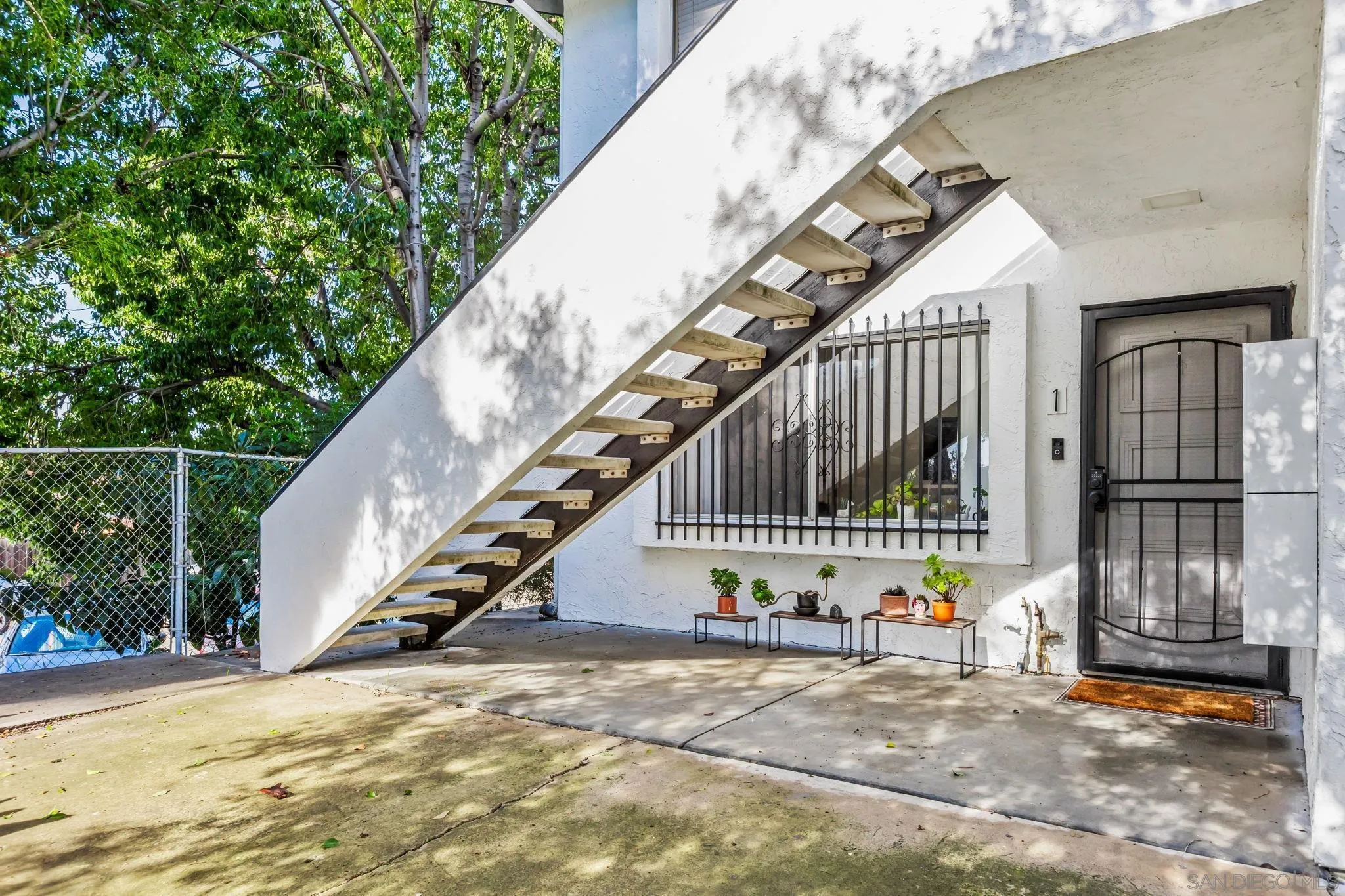 335 34th St Unit Unit 1