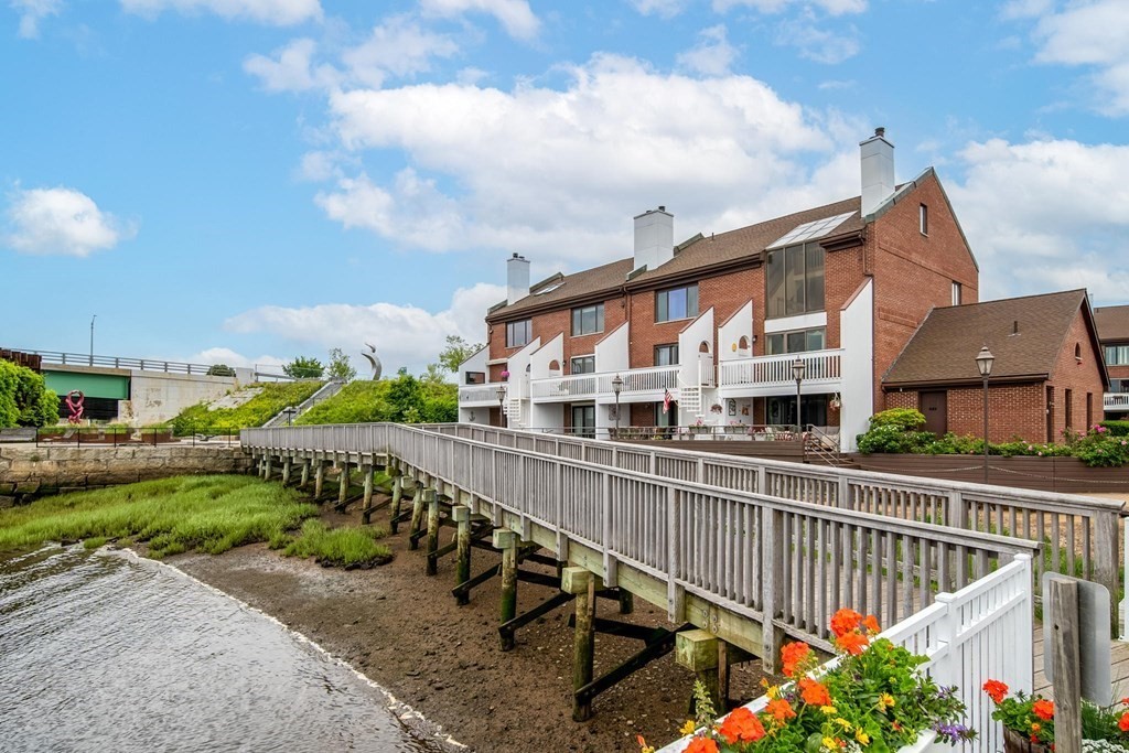 126 Merrimac Street Unit: 59