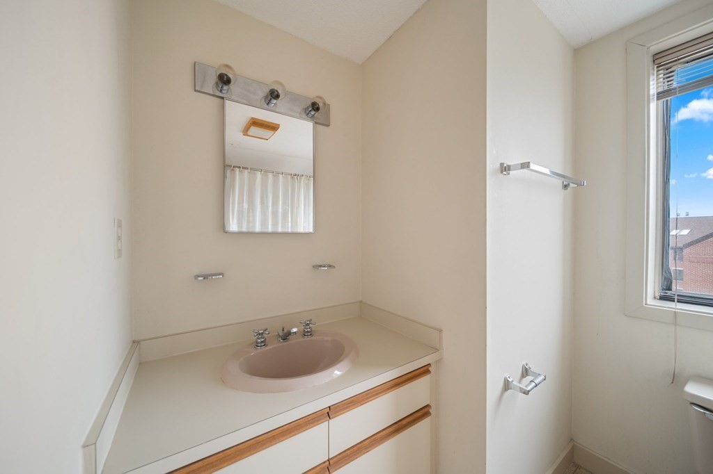 126 Merrimac Street Unit: 59