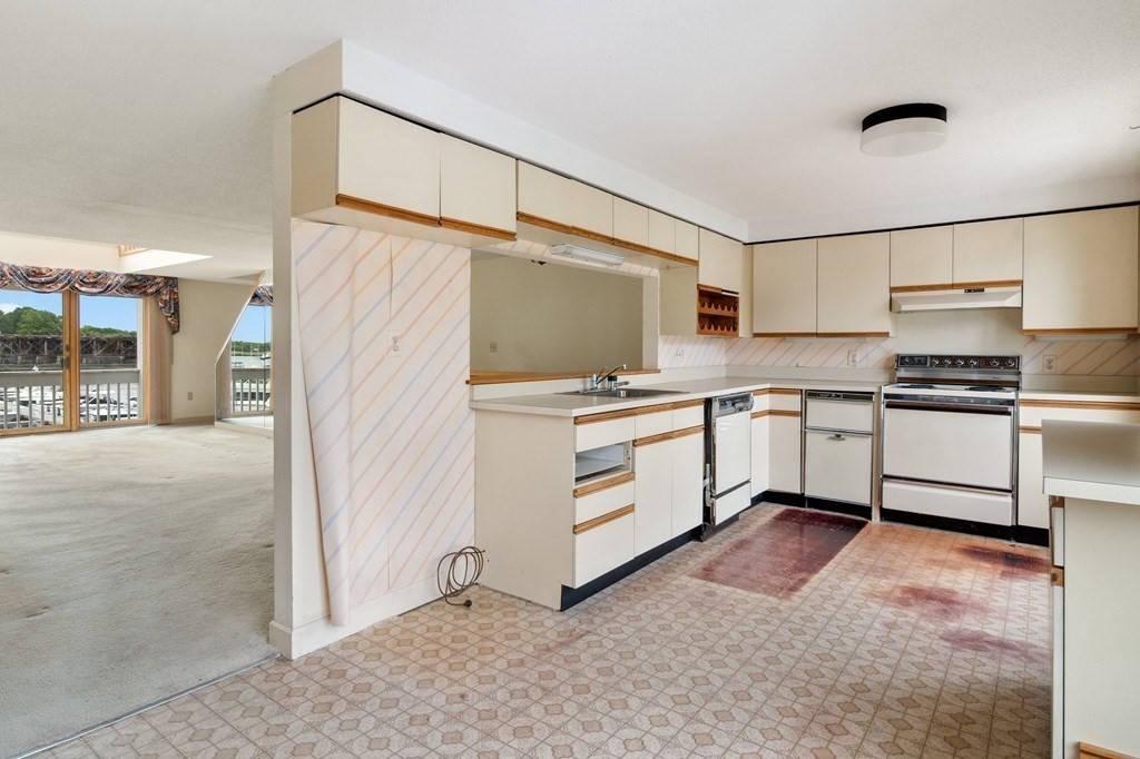 126 Merrimac Street Unit: 59