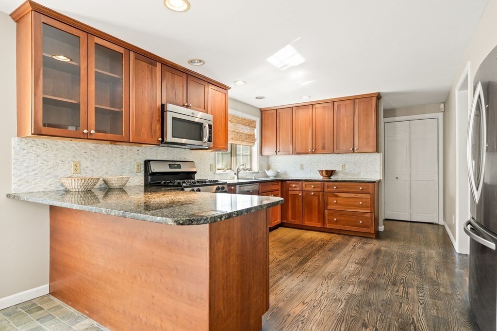 48 Liberty Street Unit: F