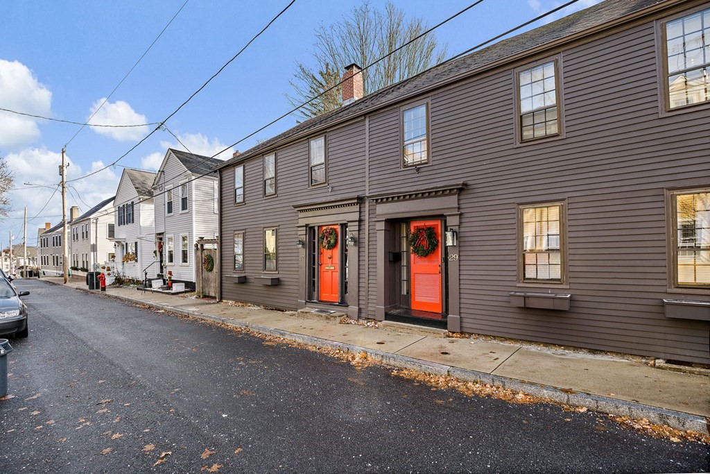 27 Merrill Street