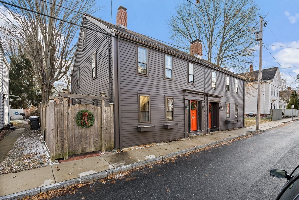 27 Merrill Street