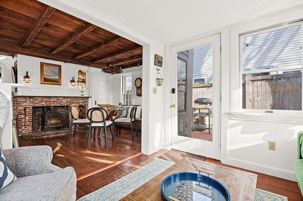 27 Merrill Street