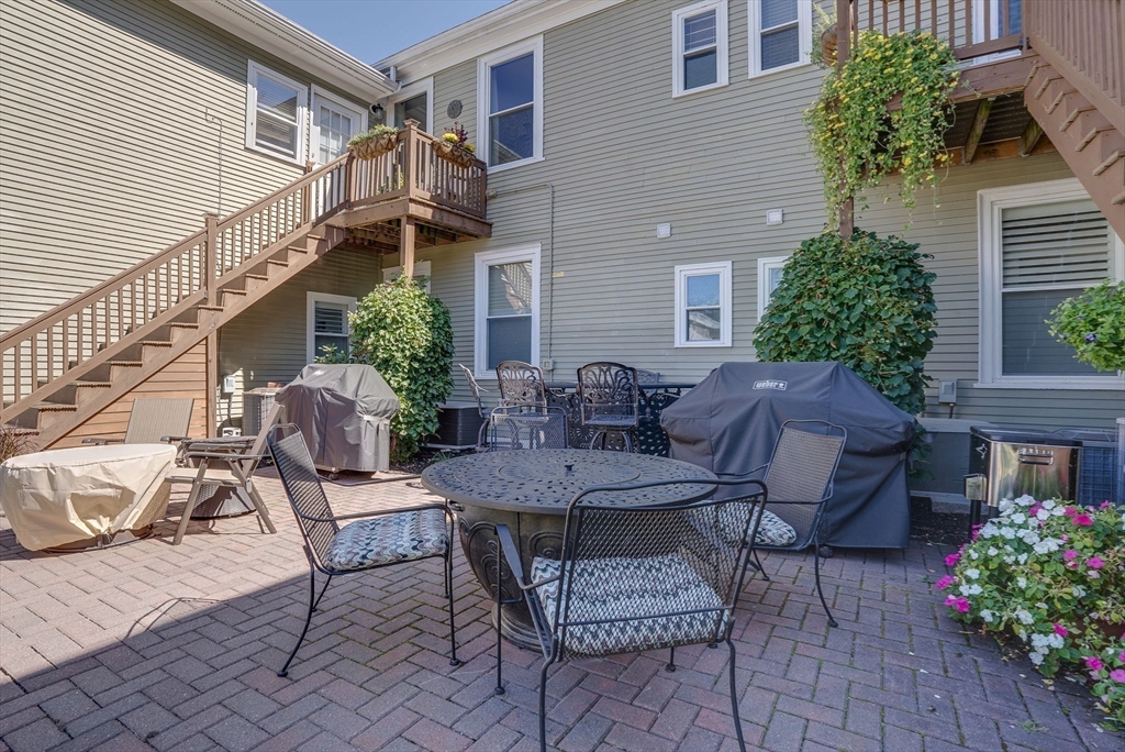 28 Titcomb St # 2