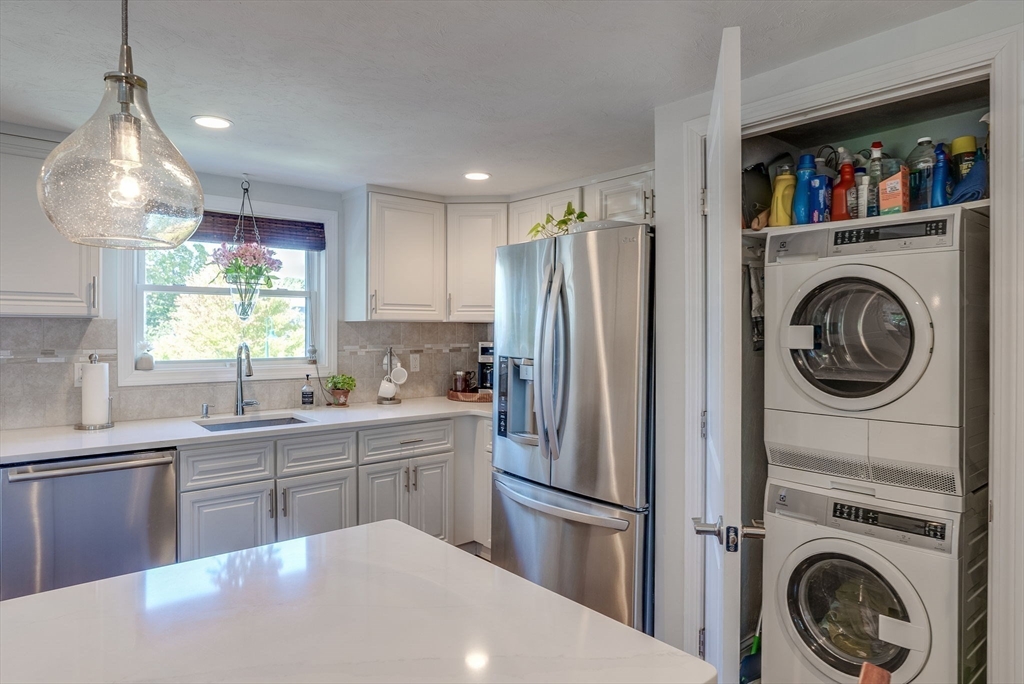 28 Titcomb St # 2
