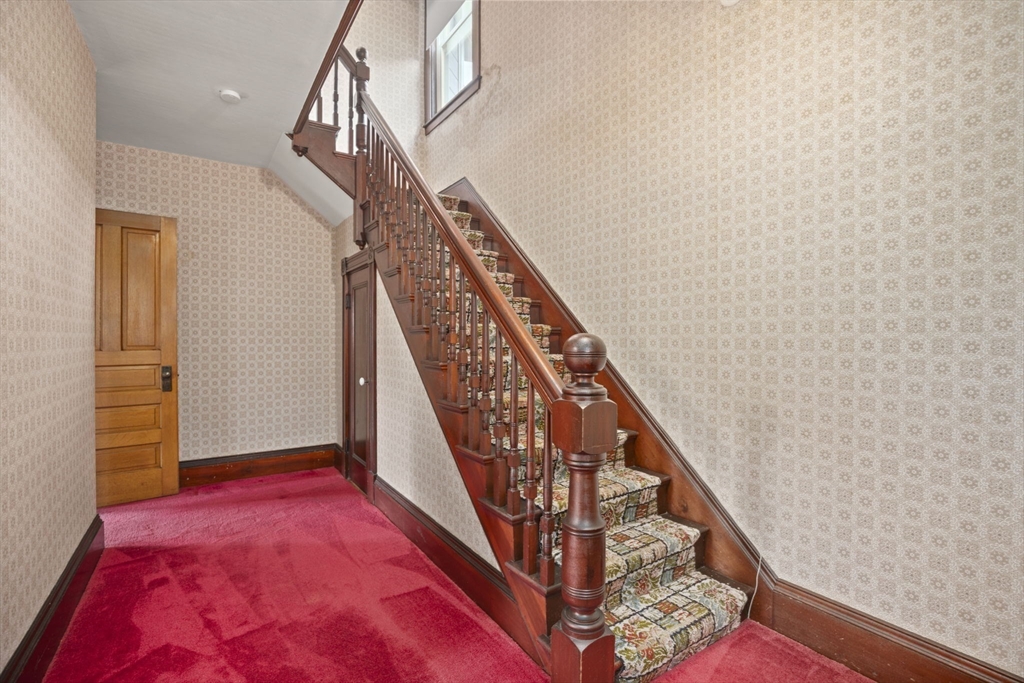 46 S Hampton Rd