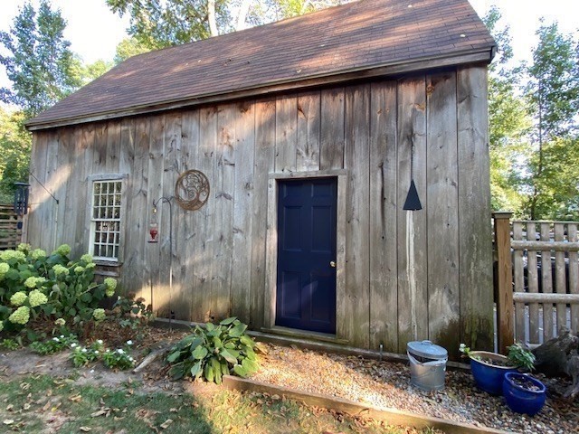 490 Main St