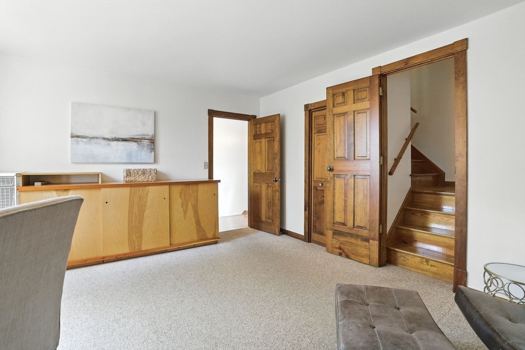 16 Wildwood Dr