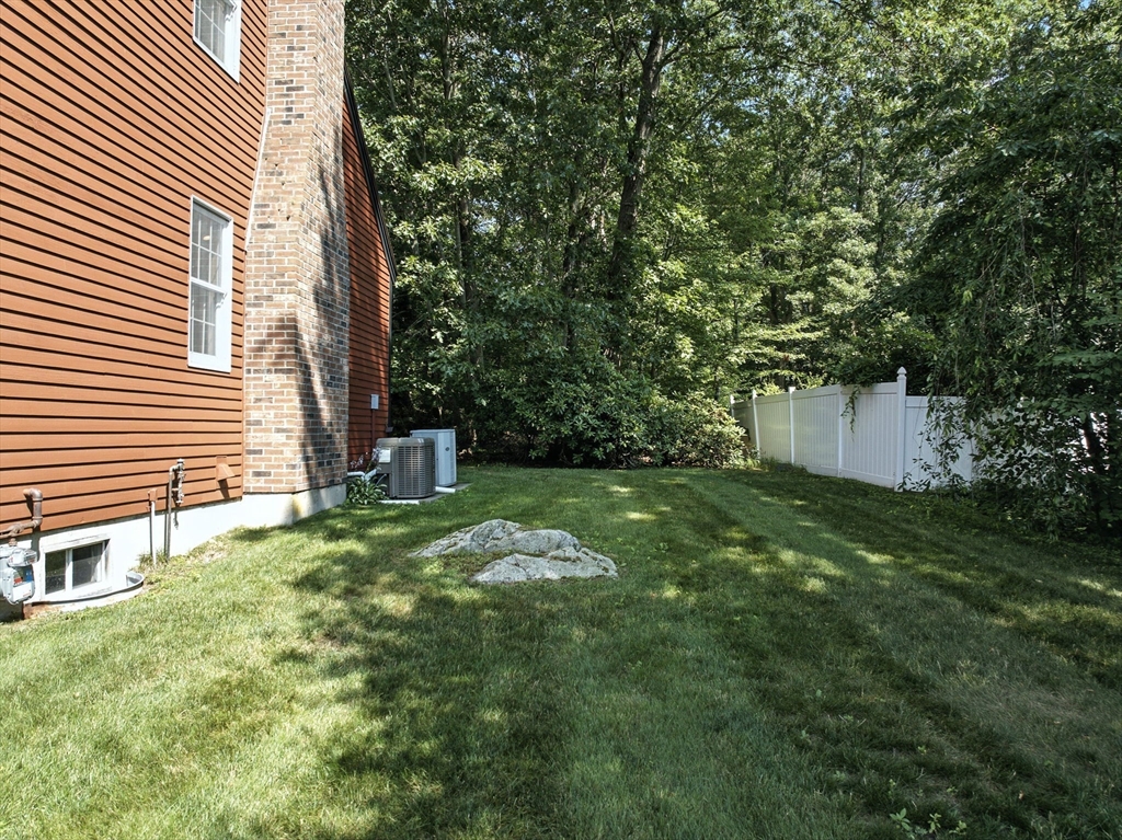 16 Wildwood Dr