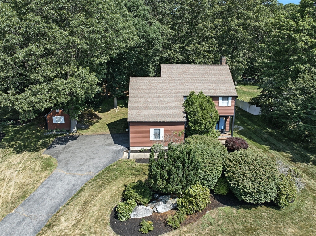 16 Wildwood Dr