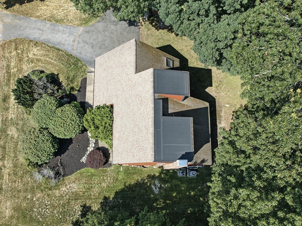 16 Wildwood Dr