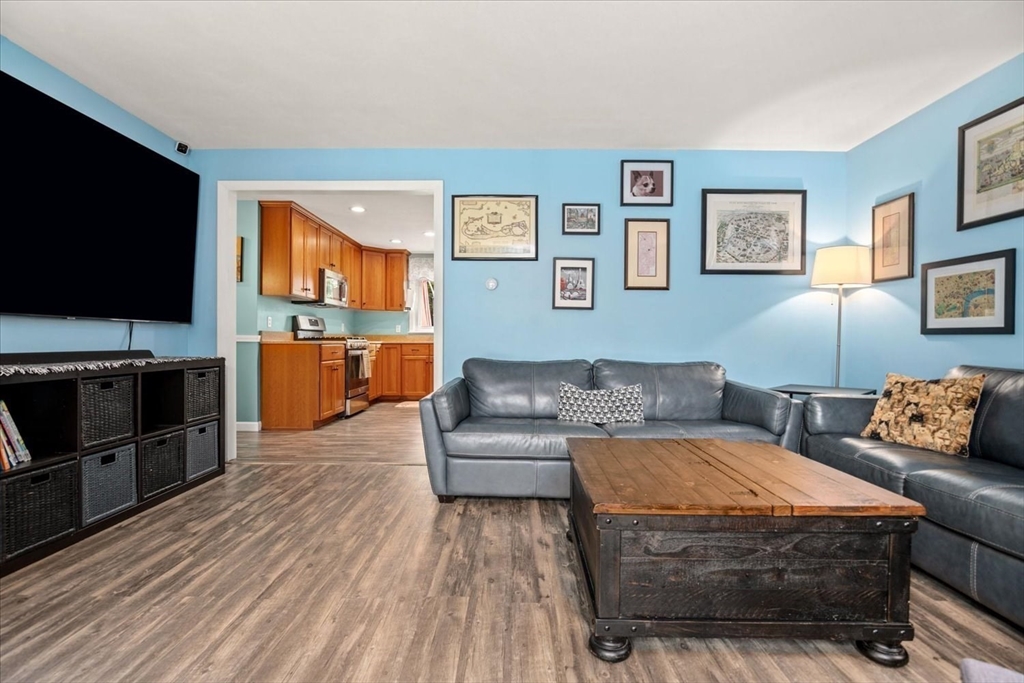 3 Cottage Ln