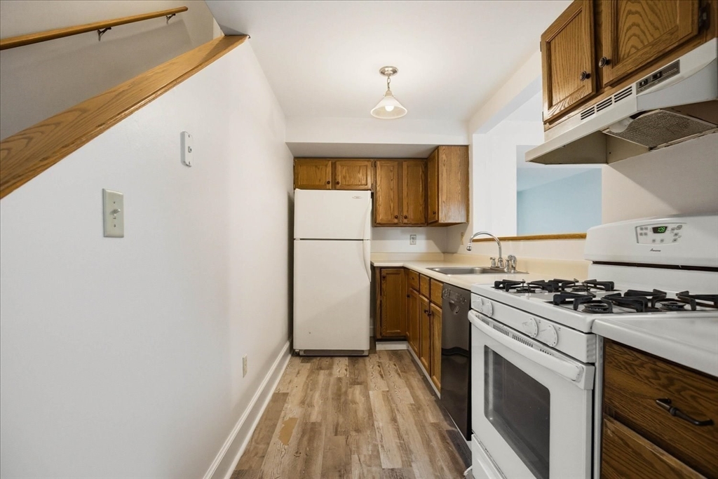 31 Dublin Ct # 2