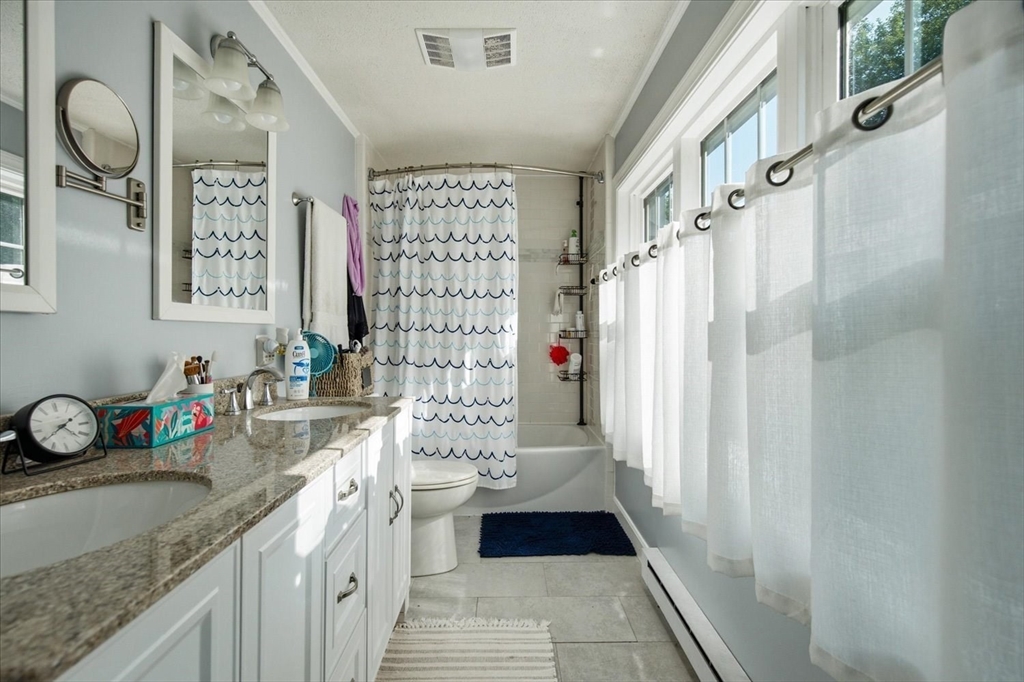 10 Buttonwood Rd