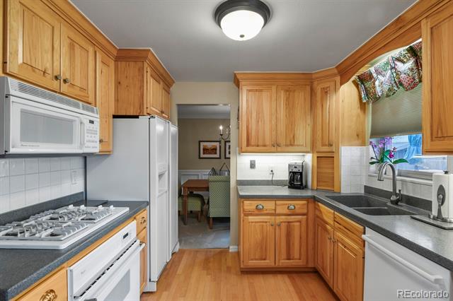 4510 E 121st Place