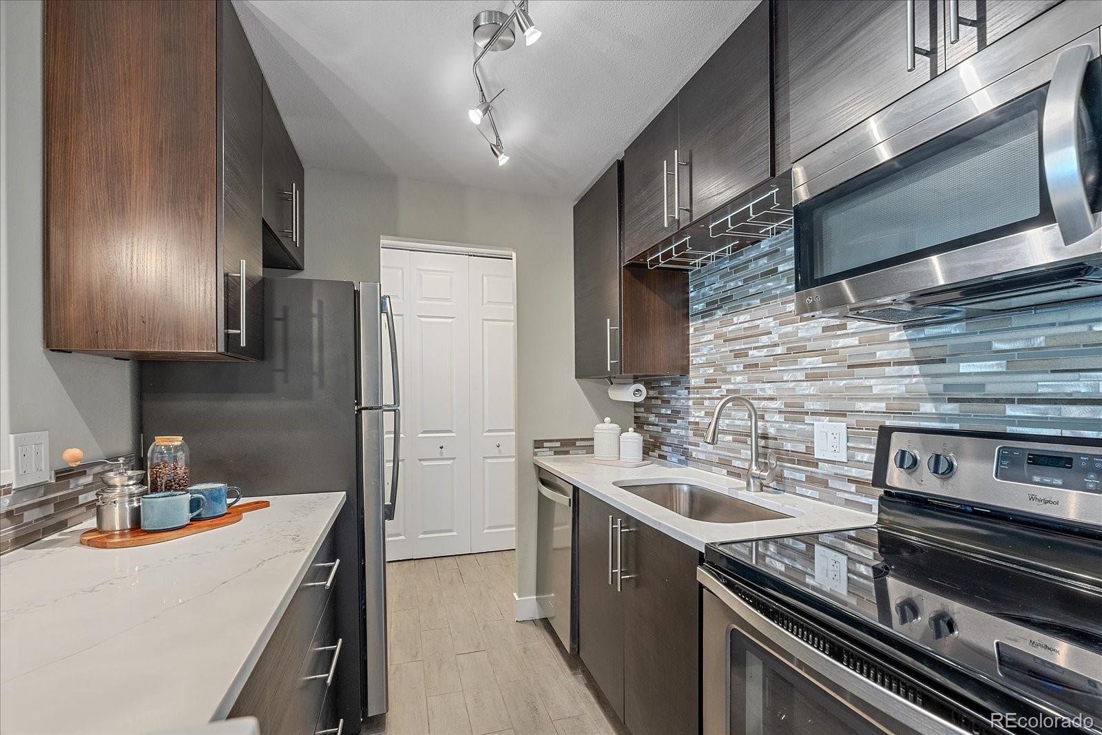 955 Eudora Street Unit: 203E