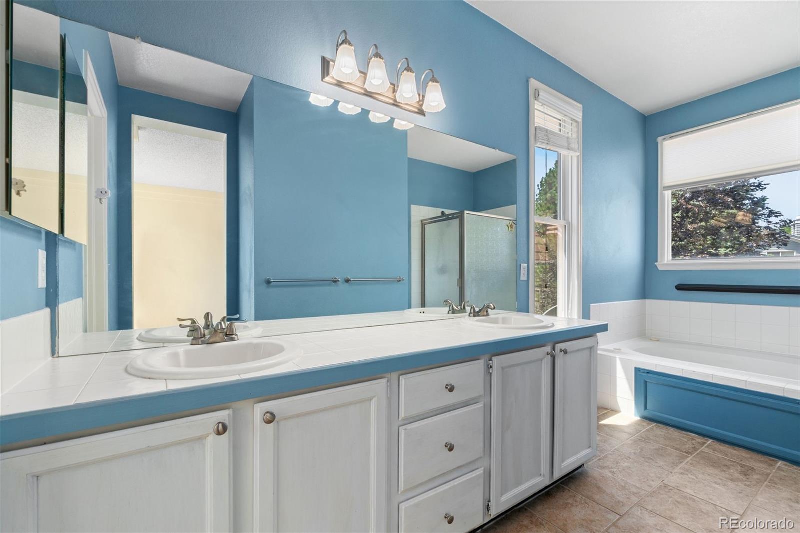 5371 S Dunkirk Way