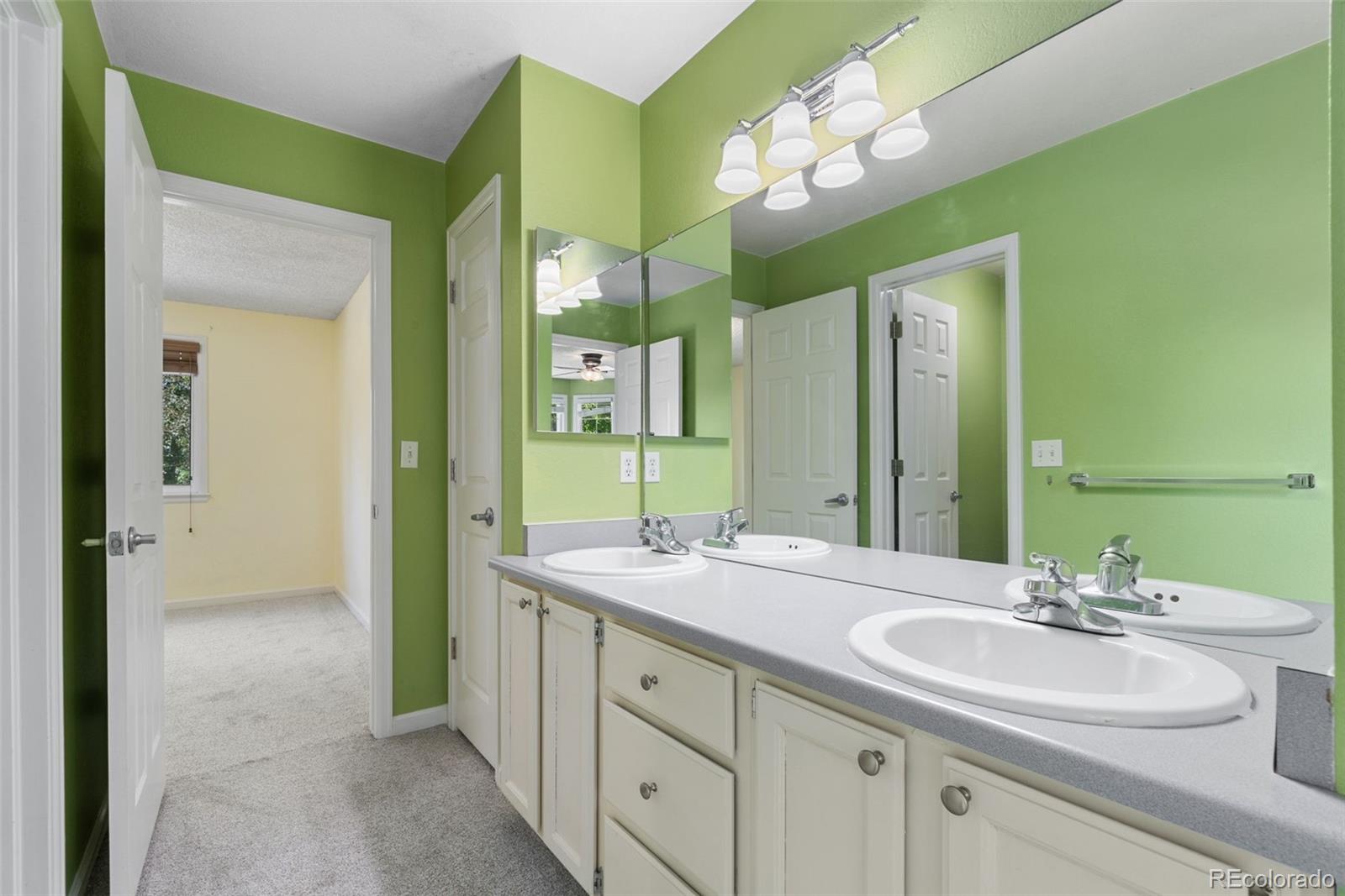 5371 S Dunkirk Way