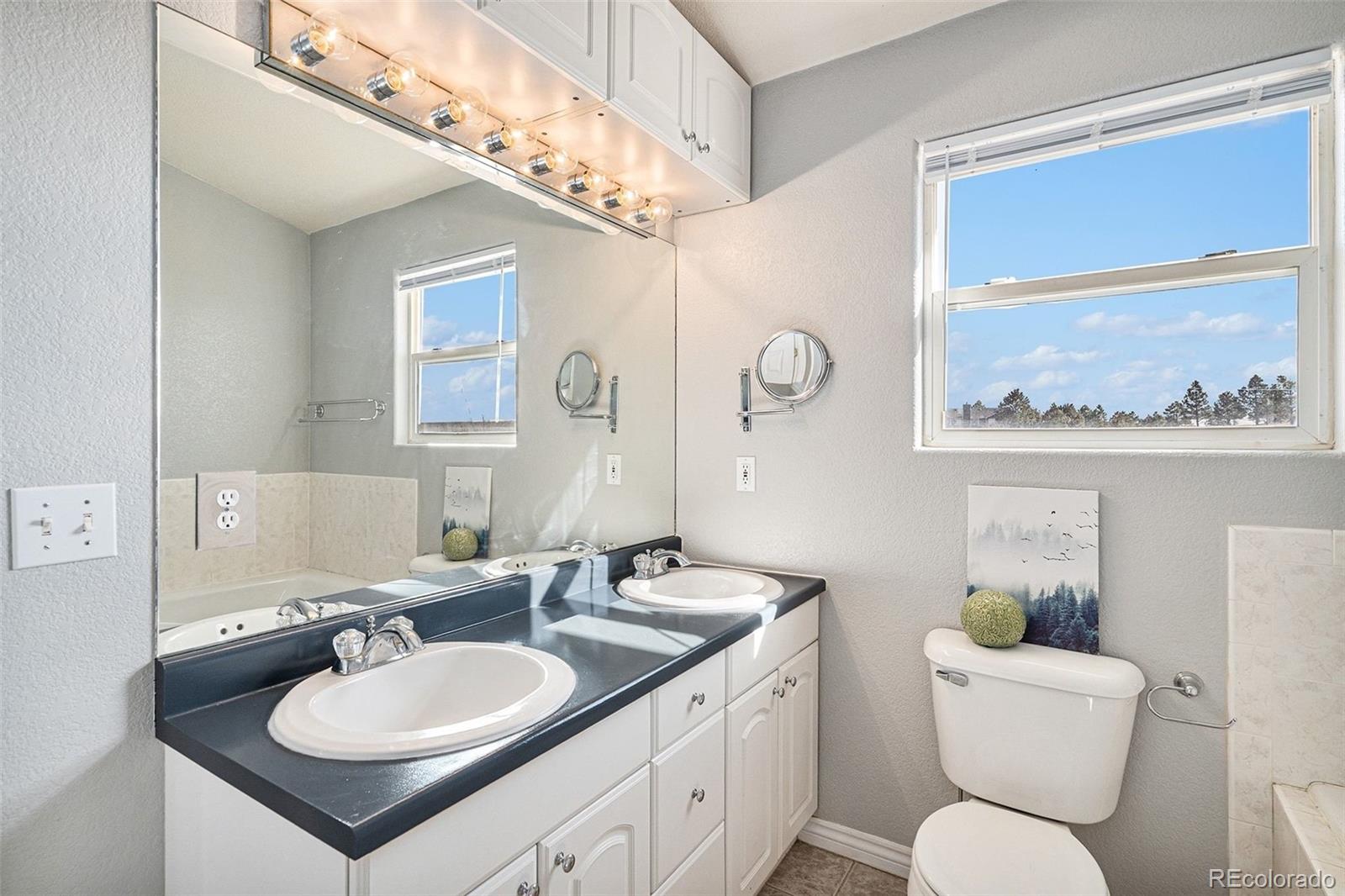 7736 S Shenandoah Drive